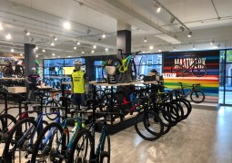 Trek store Eindhoven_binnen_1